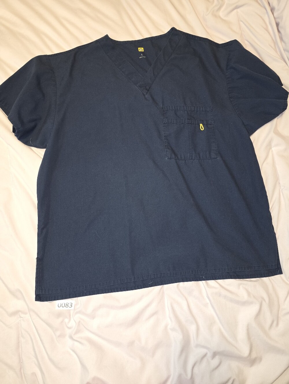 Wink Navy Scrub Top Size Large UNISEX Or Mens Left Breast Pocket No Fragrance